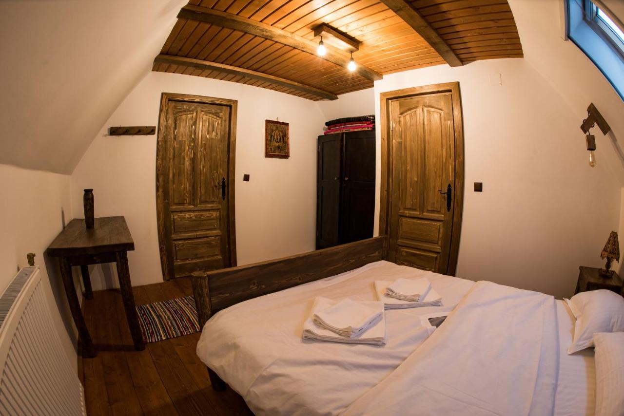 Casa Strabunicului Hotel Partestii de Sus  Ngoại thất bức ảnh