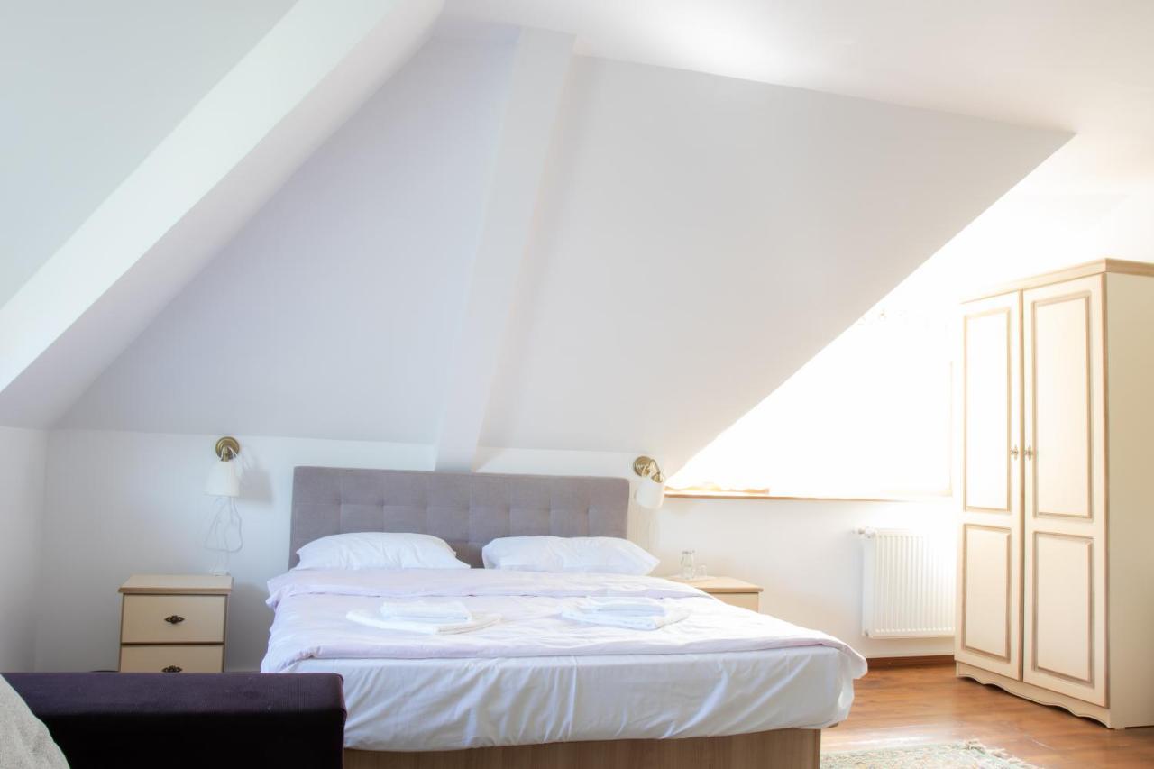 Casa Strabunicului Hotel Partestii de Sus  Ngoại thất bức ảnh